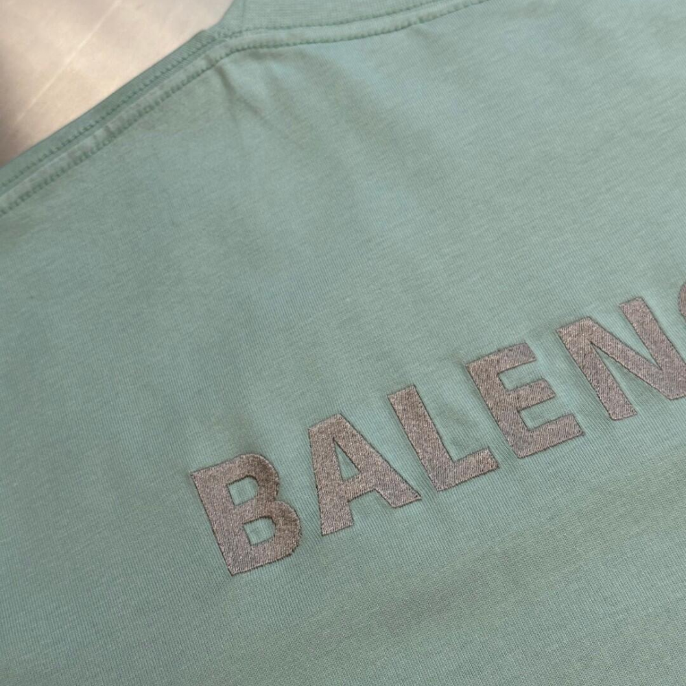 Mint green embroidered short-sleeved T-shirt