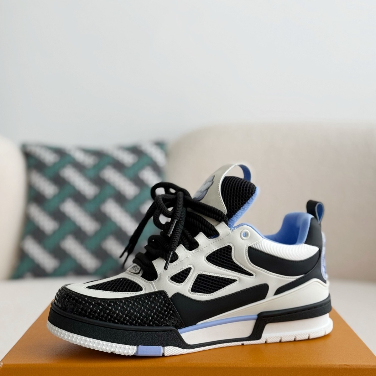 Black low-top skate shoes