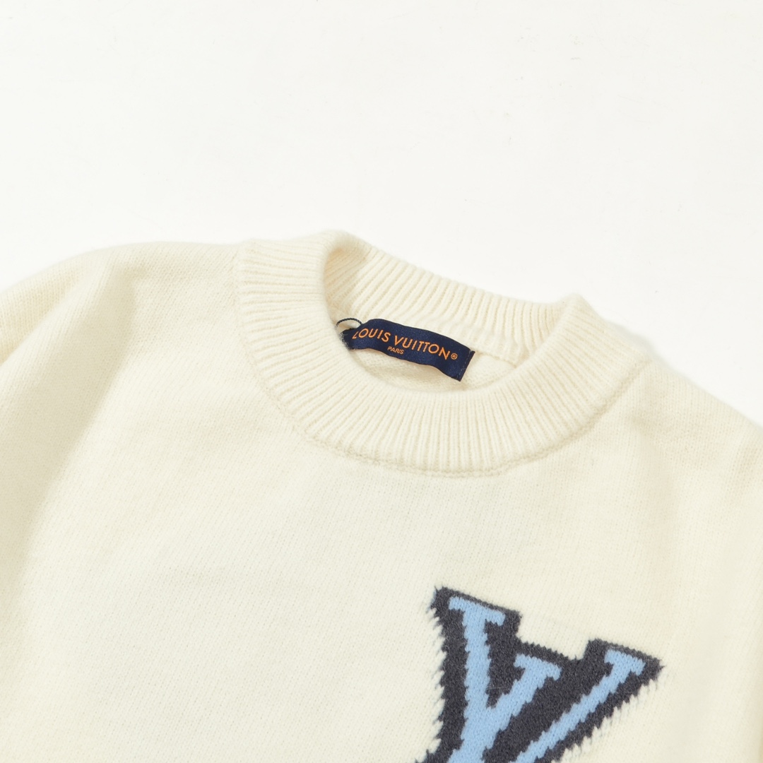 Four-Leaf Clover Sleeve Sweater