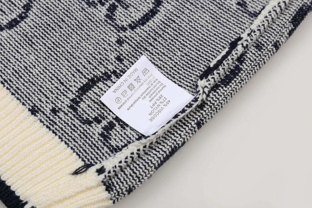 New Alphabet Jacquard Crew-Neck Sweater