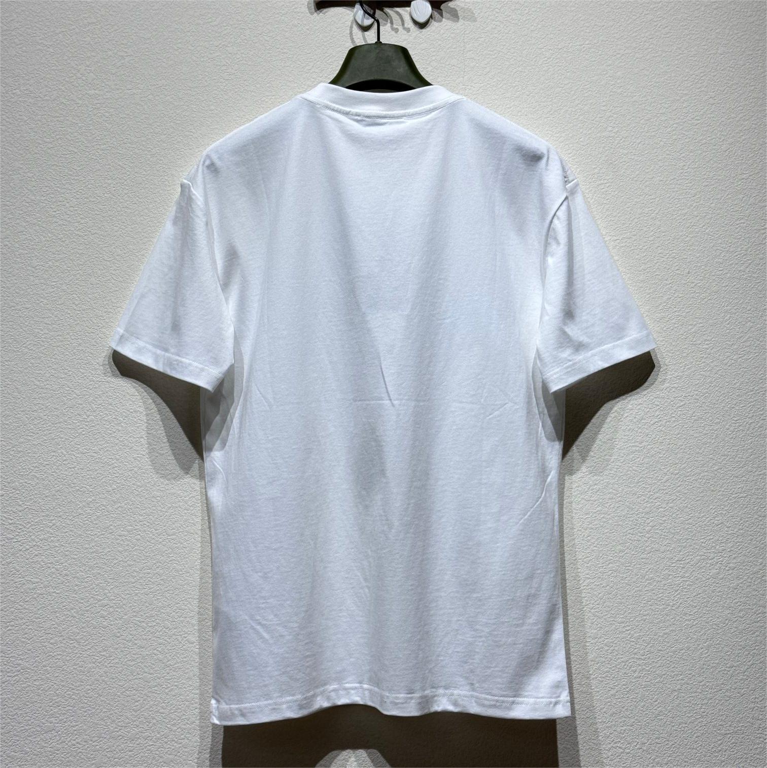 Classic Two-Tone Embroidered T-shirt