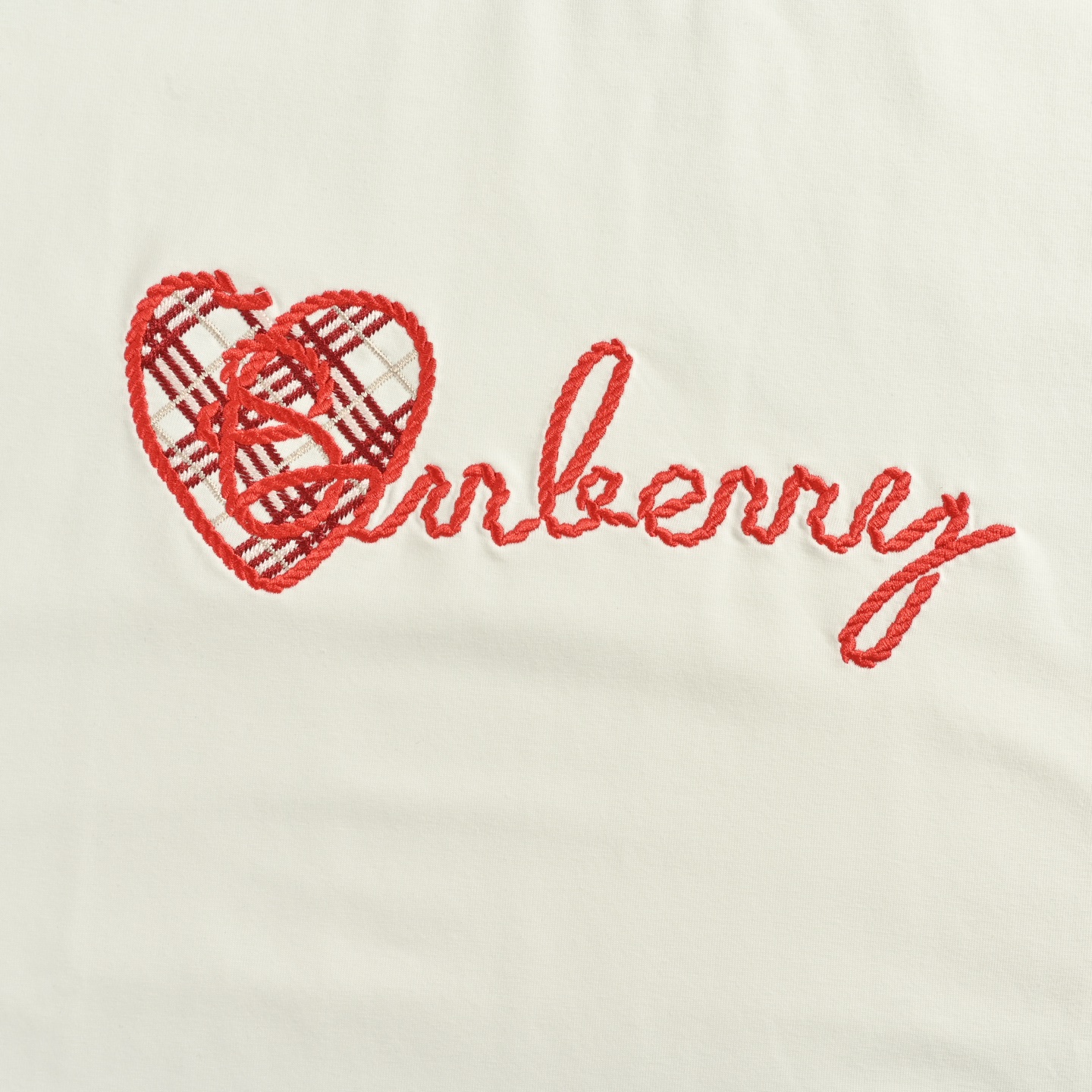 25SS Valentine's Day Limited Edition Heart Embroidery T-Shirt