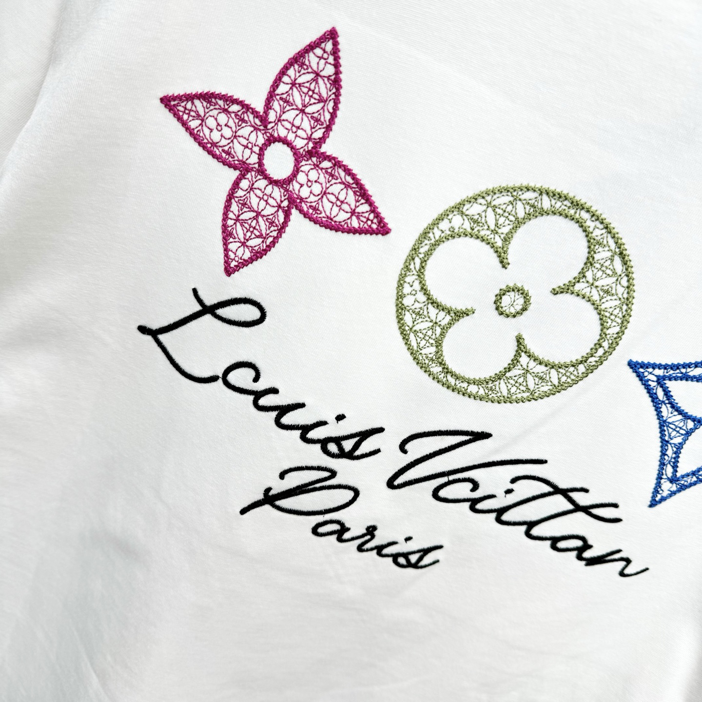 Three flower pattern print short sleeve T-shirt