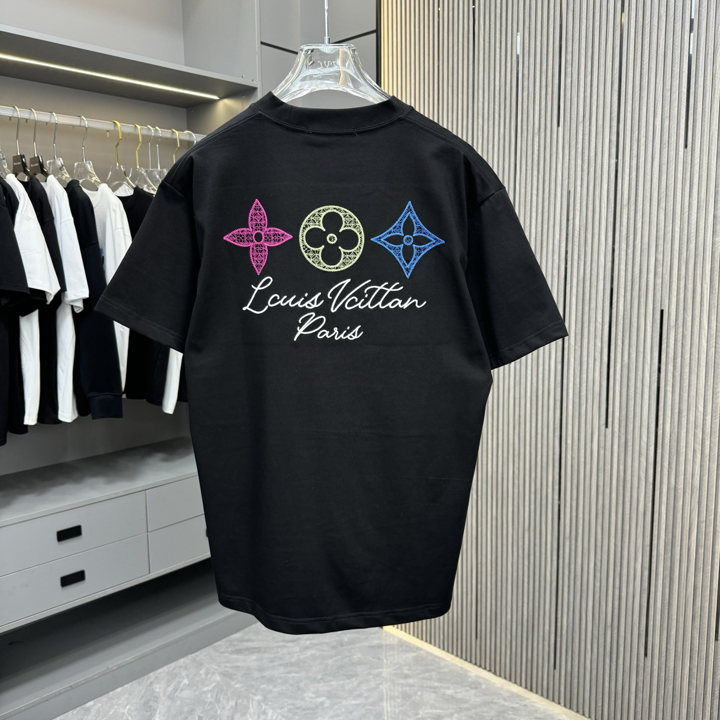 Three flower pattern print short sleeve T-shirt