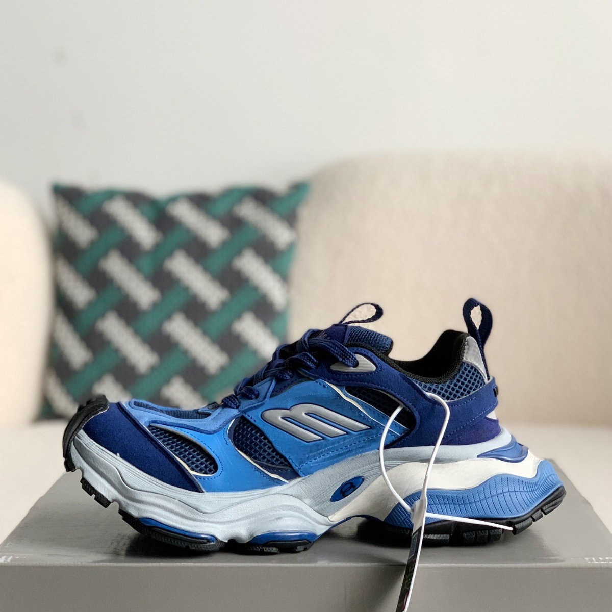 Balenciaga Cargo Sneakers in Blue/White
