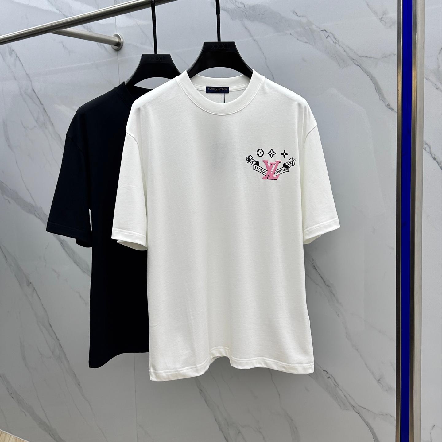 Pink graphic T-shirt