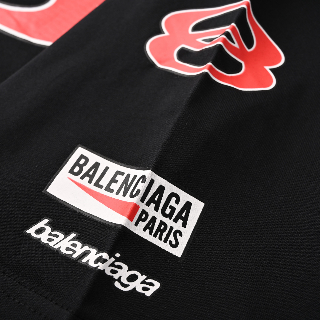 Double ring graphic short-sleeved T-shirt