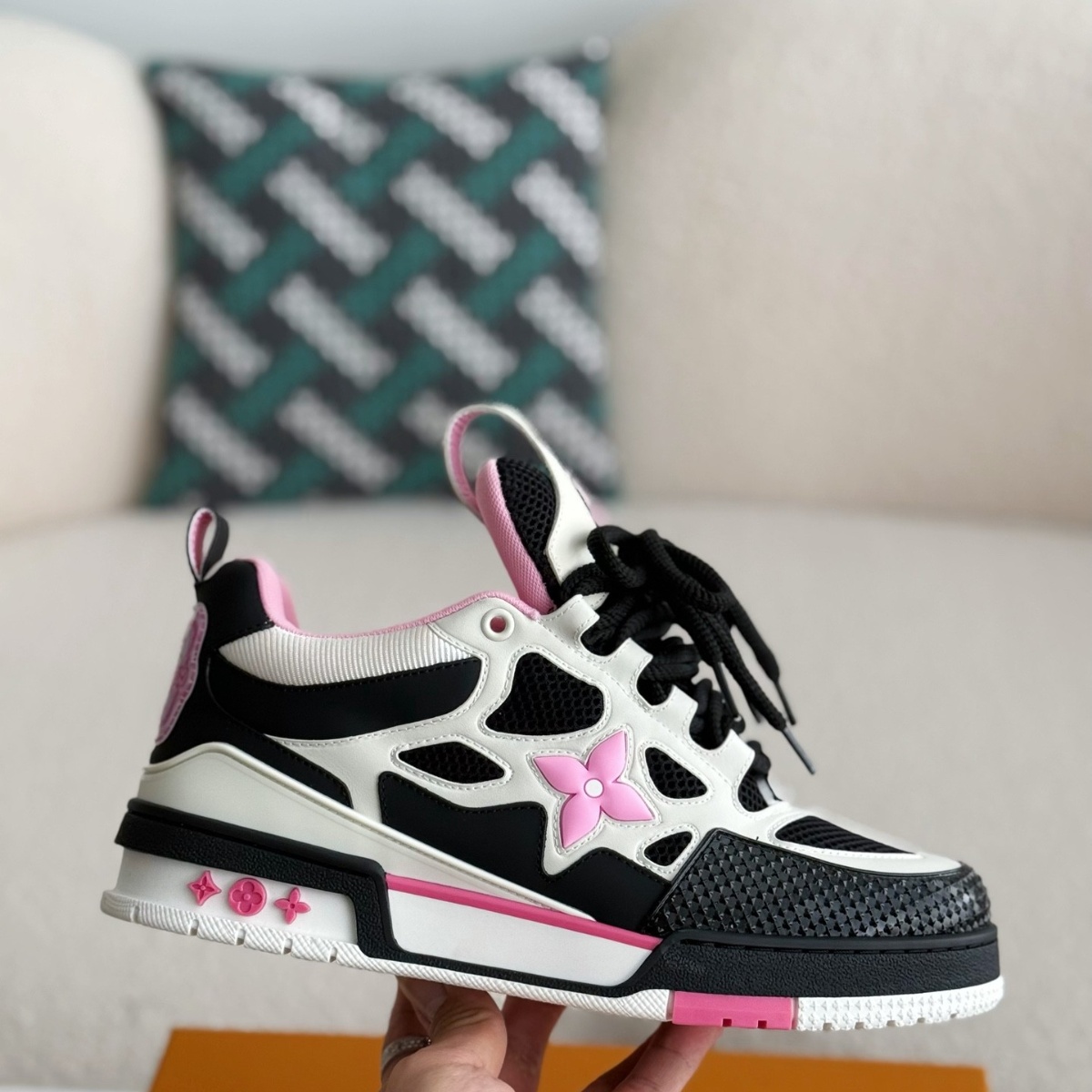 Black and pink couple sneakers
