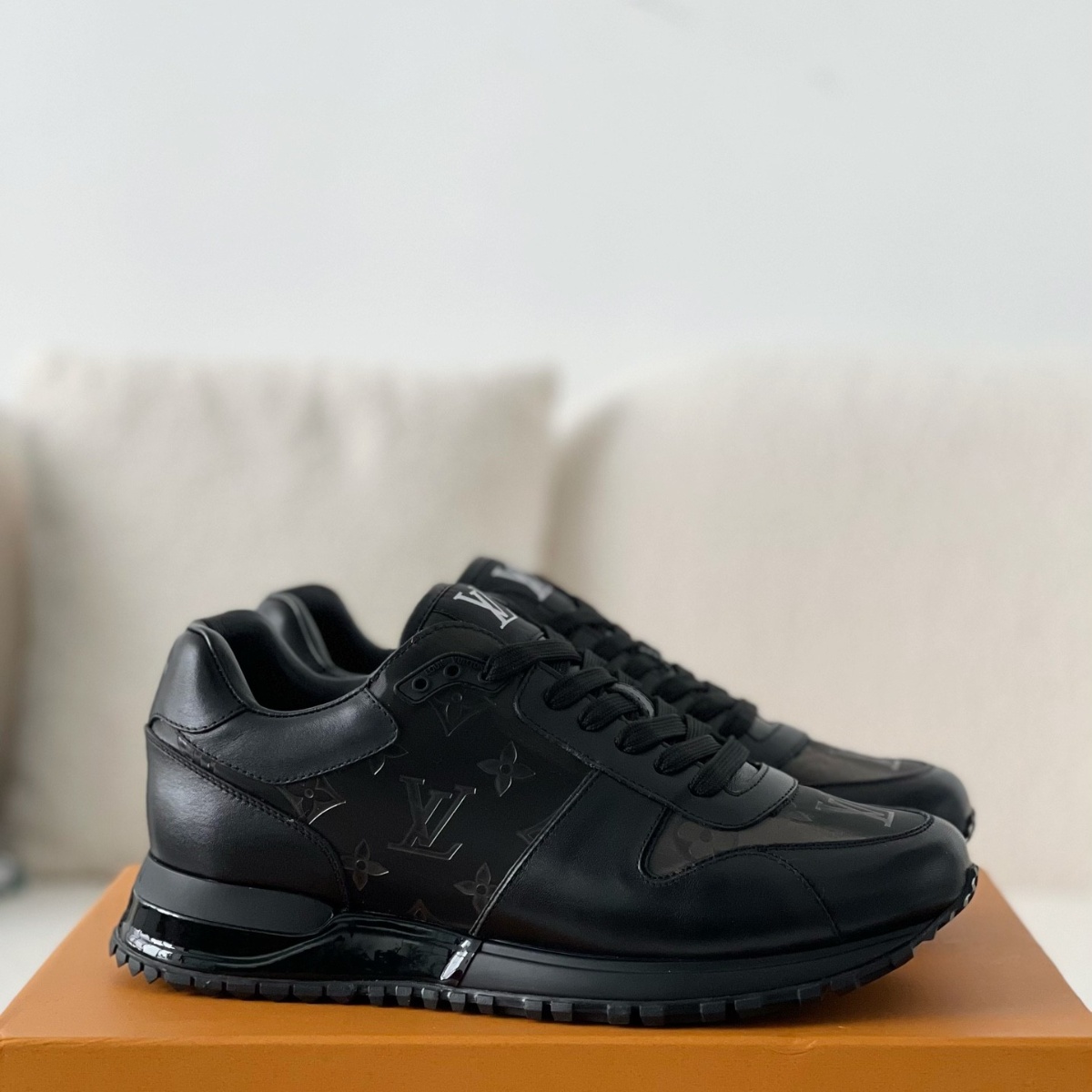 Run Away lridescent Black Men's