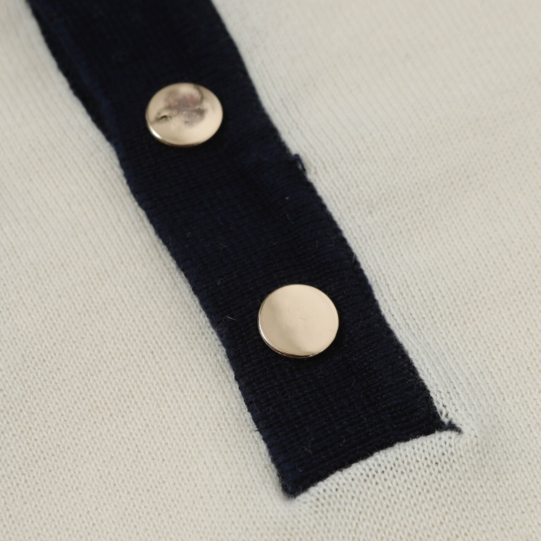 Pocket embroidered small logo knitted Polo