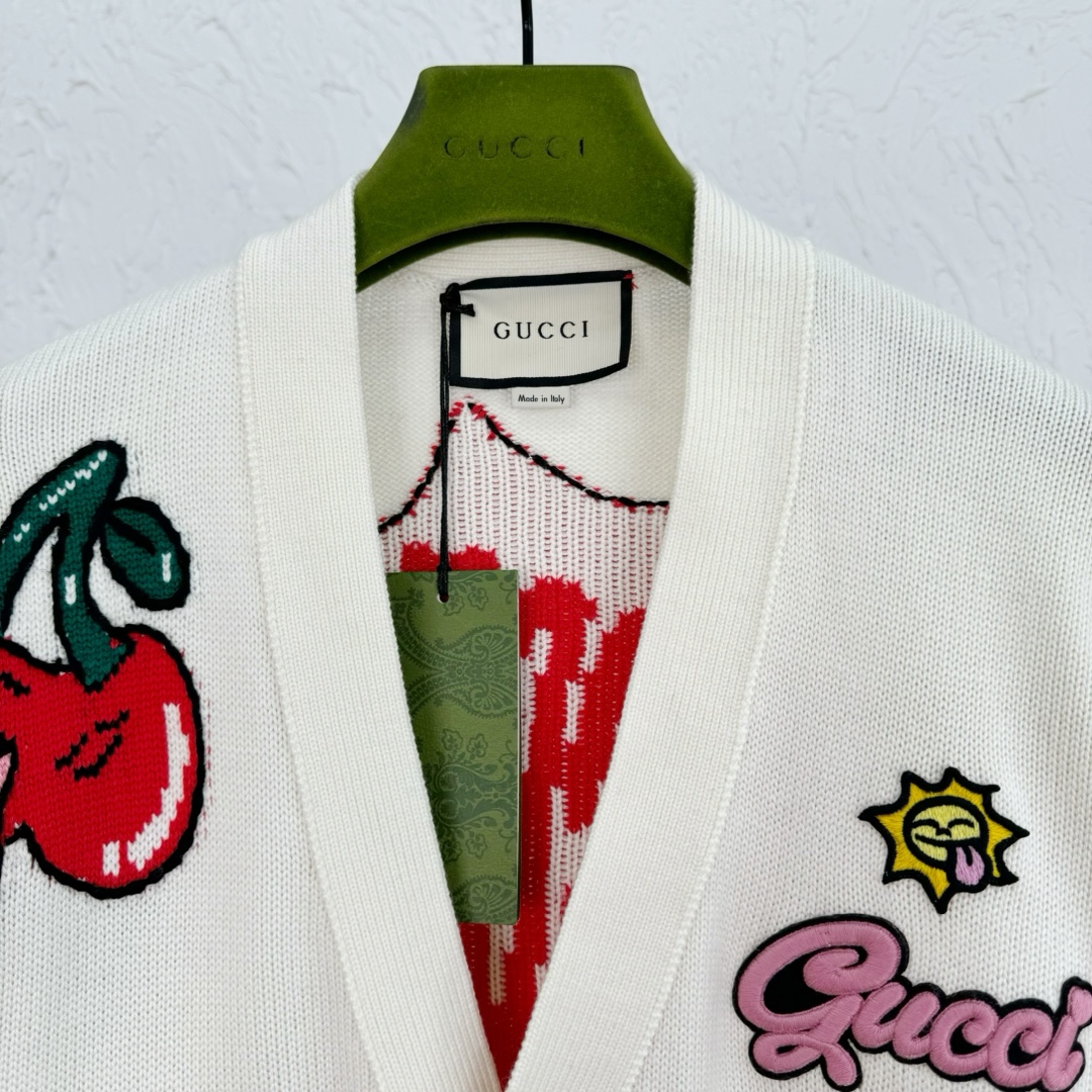 Knitted Cardigan With Embroidered Cartoon Pattern