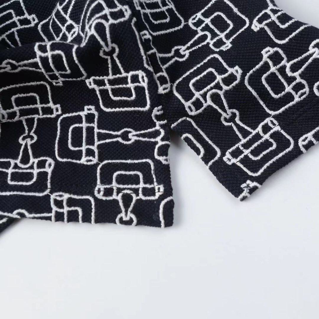 Unisex POLO Short-Sleeved Shirt