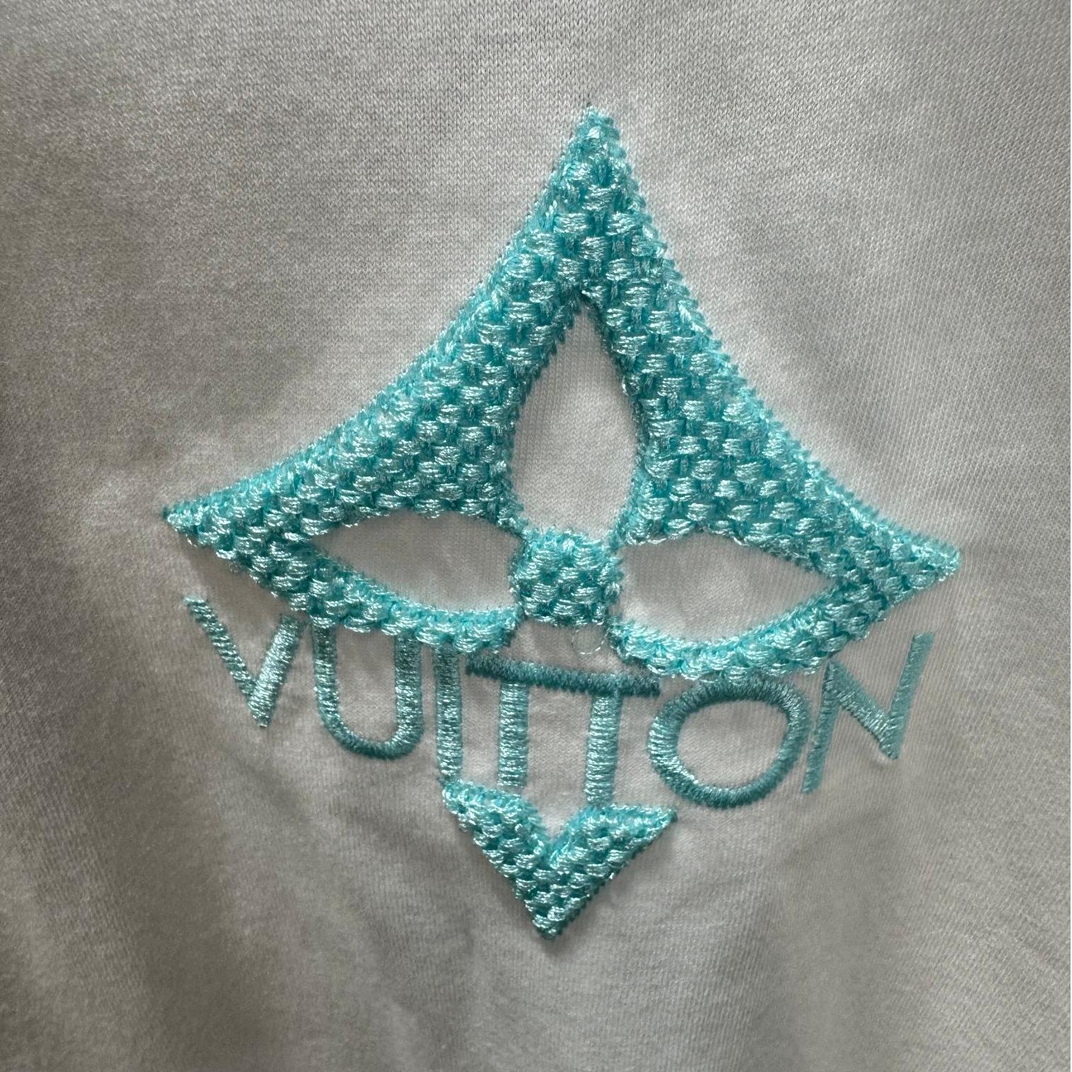 Embroidered round neck short-sleeved T-shirt