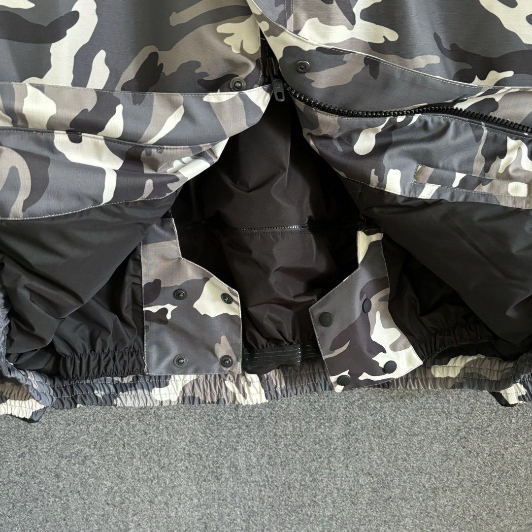 Camouflage Ski Jacket