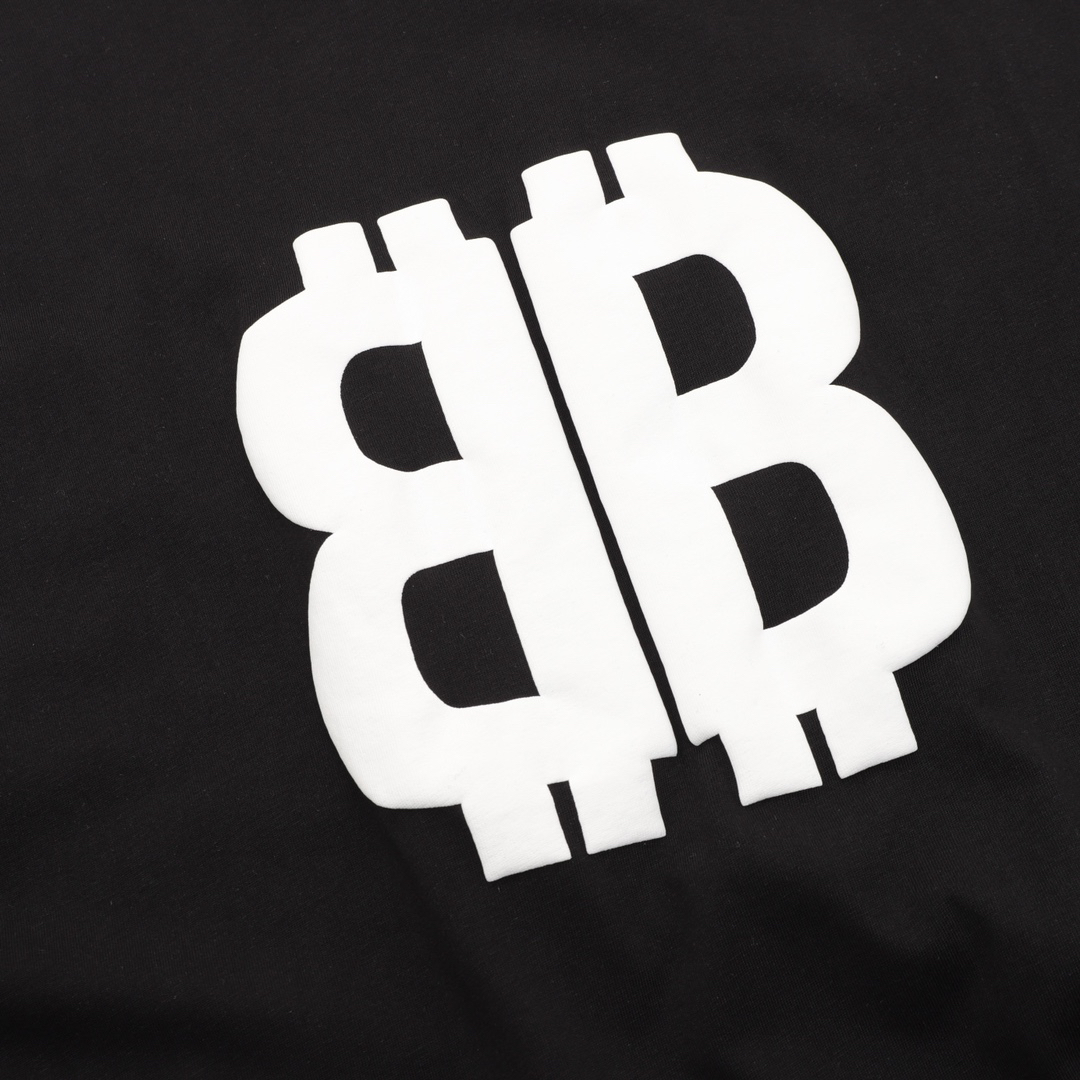 Foam letter short-sleeved T-shirt