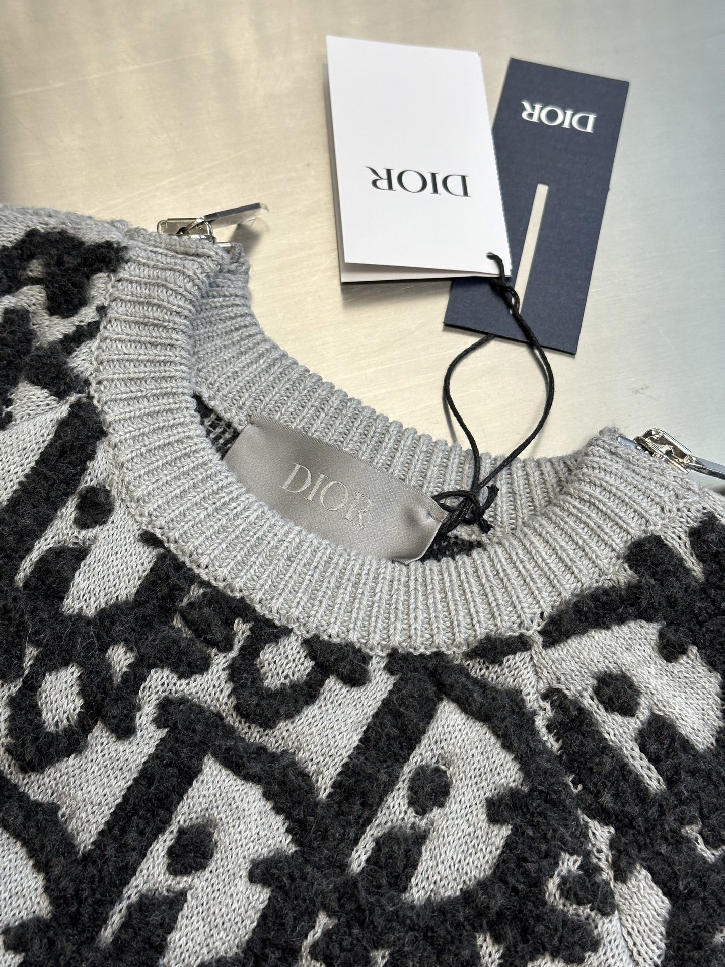 Double-sided jacquard zip-up knitted sweater