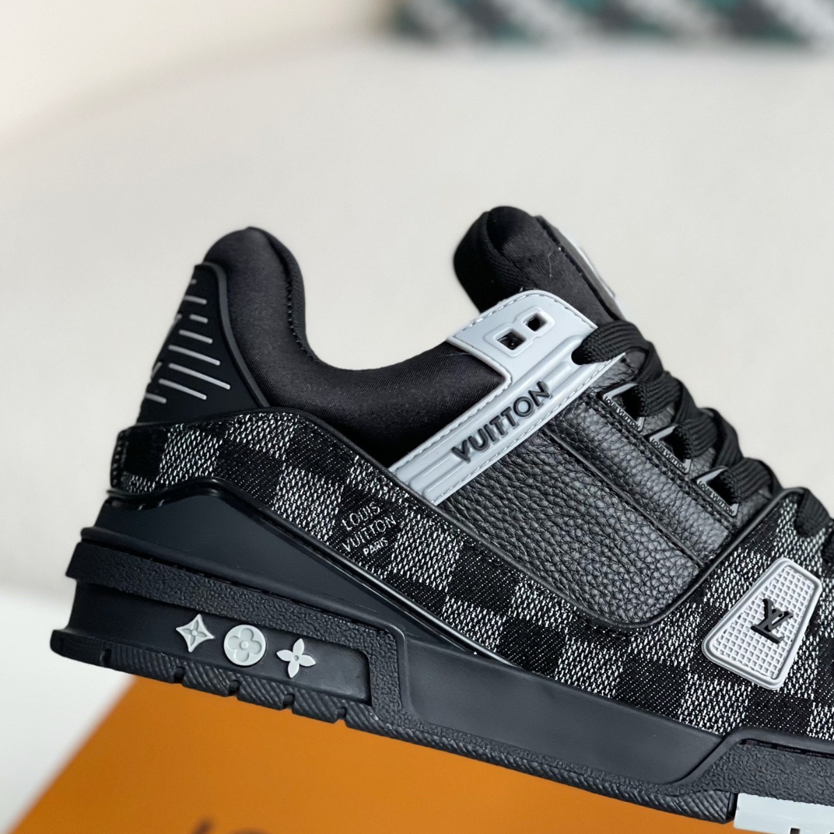 Trainer Damier Black