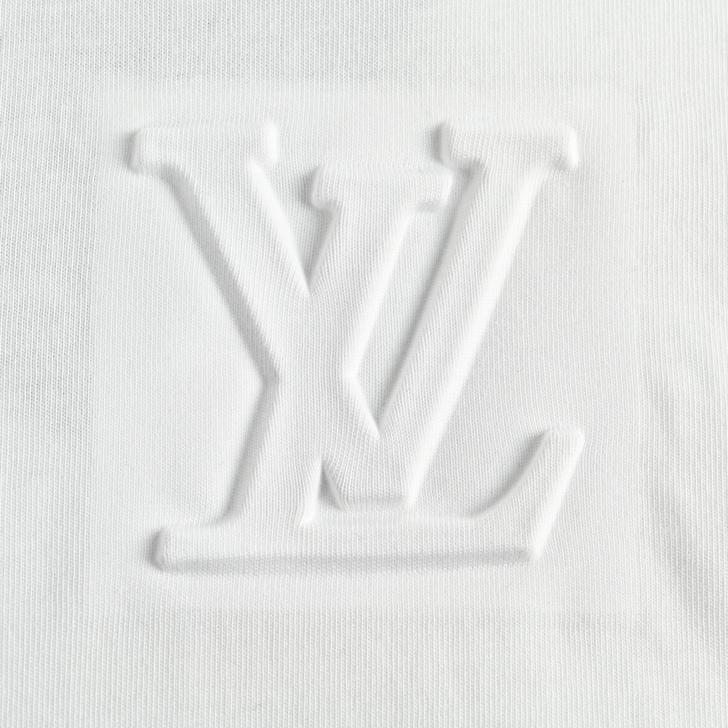3D embossed T-shirt
