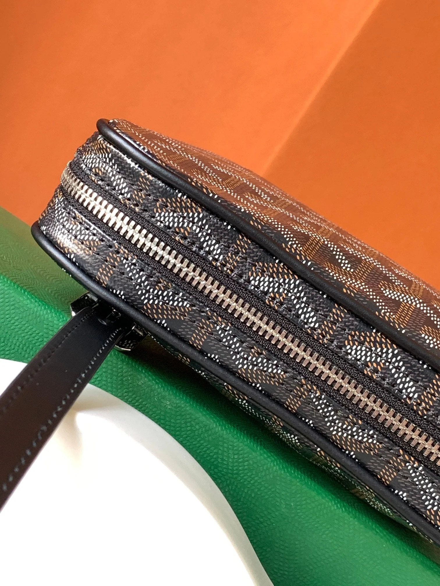 Toast Bag 21cCM Black Canvas