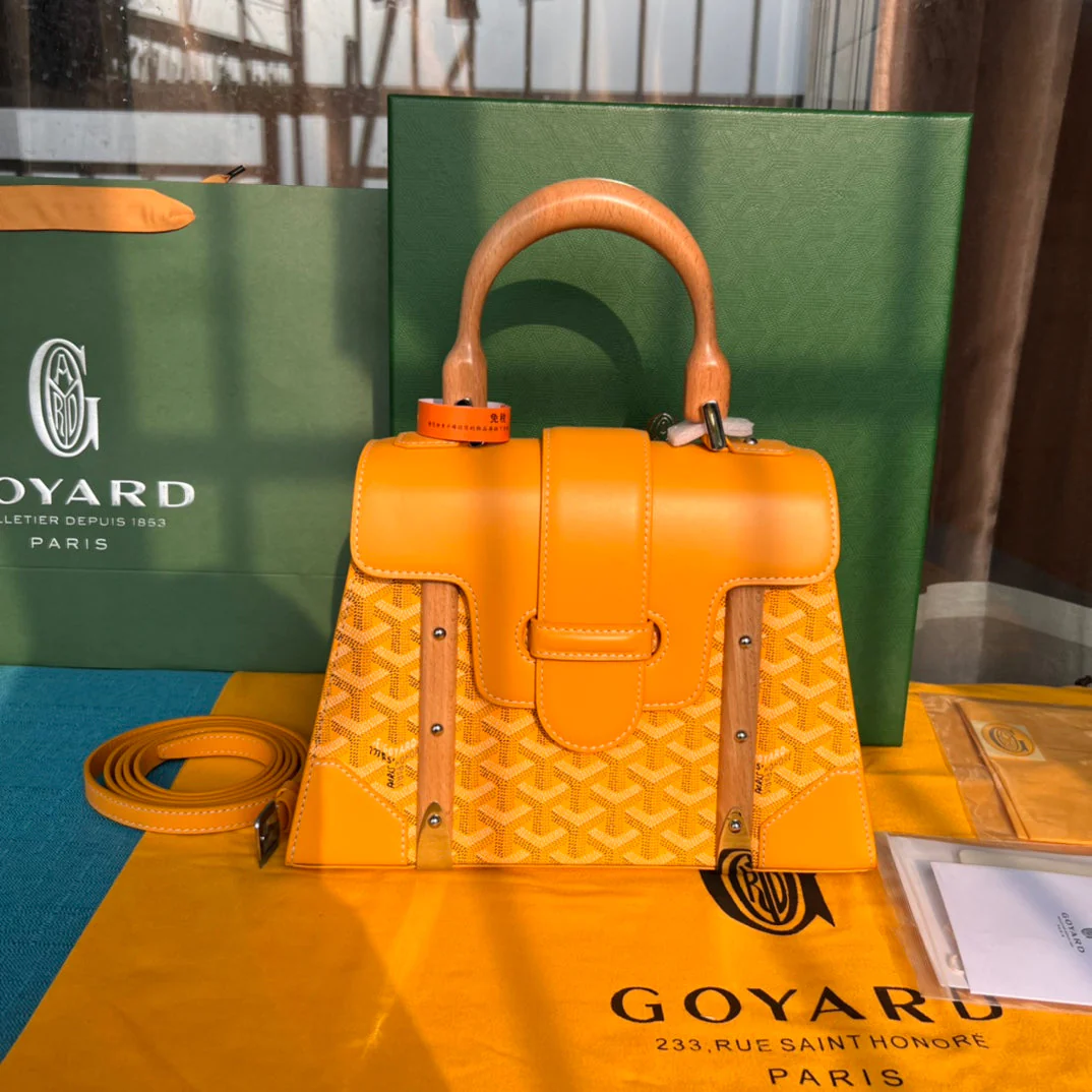 BAG 28 IN YELLOW CANVAS AND CALFSKIN