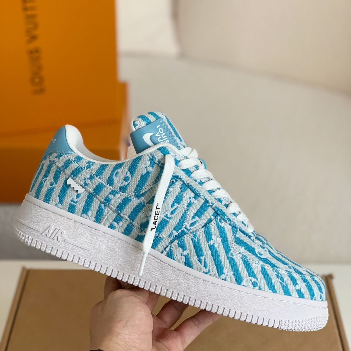 Canvas embroidered lettering sneakers