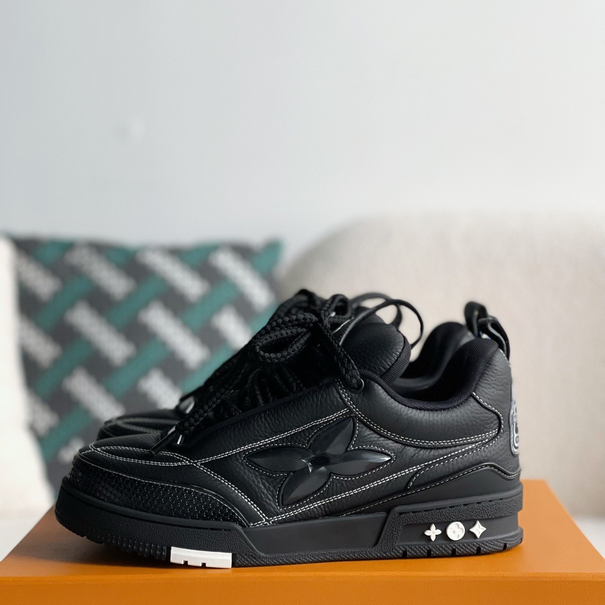 Skate Sneaker Black Men's