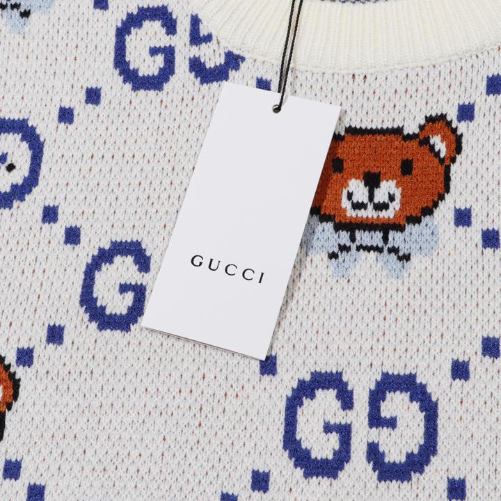 Bear knitted sweater