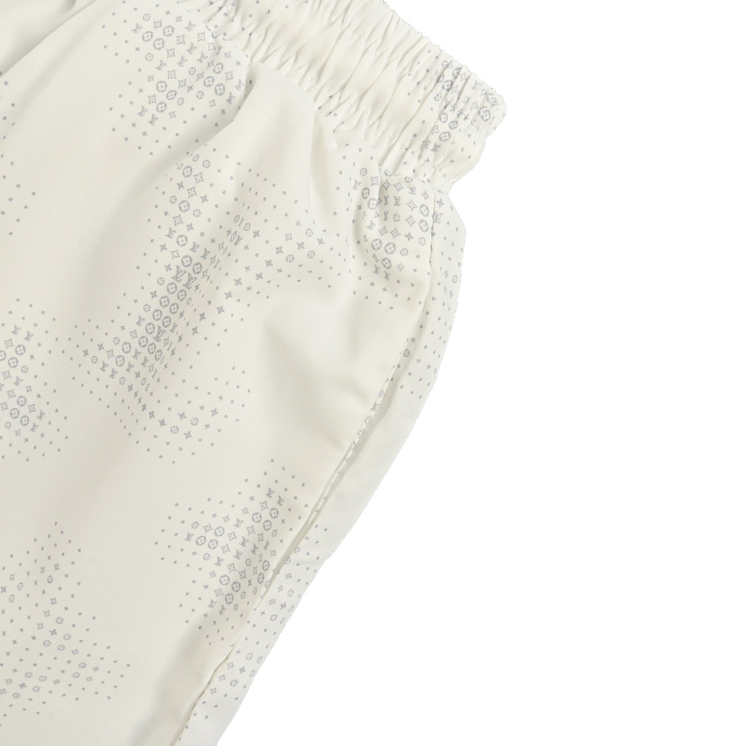 Printed lettering beach shorts