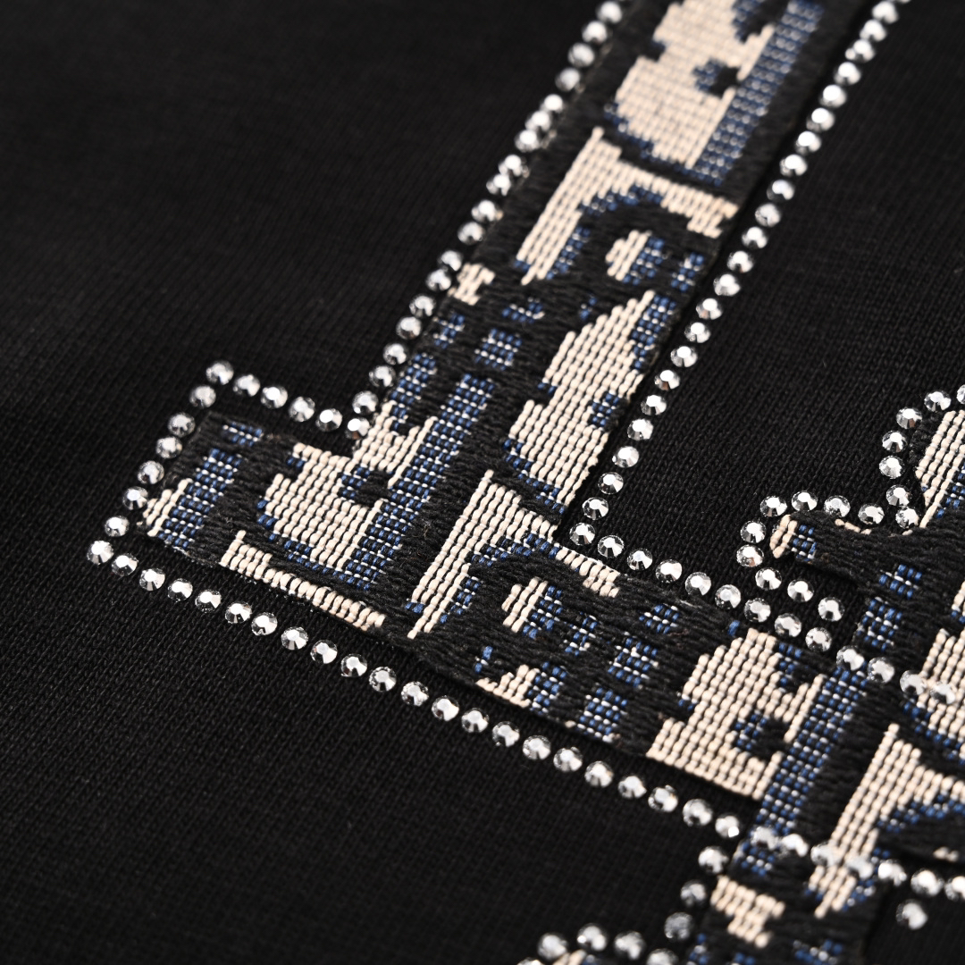 Patch printed embroidered T-shirt