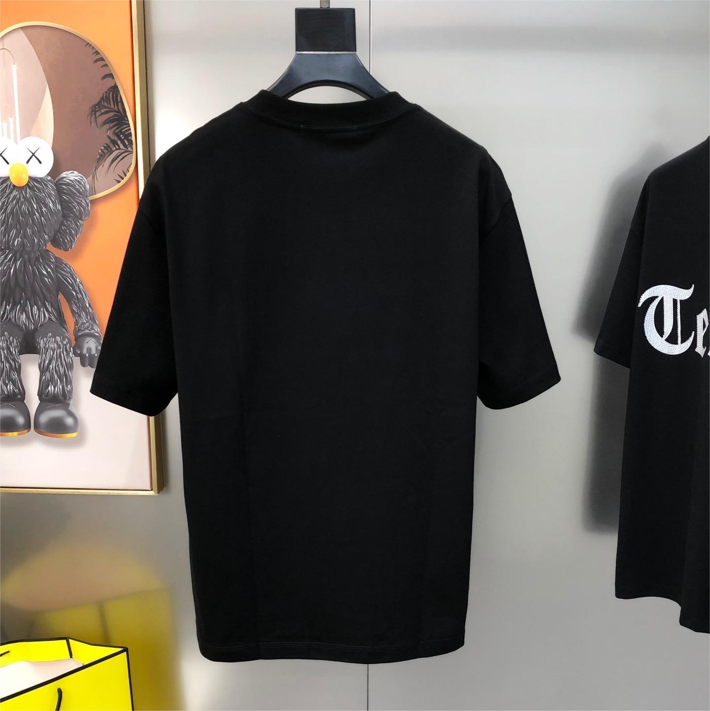 Chest Printed Rubber Lettering T-Shirt