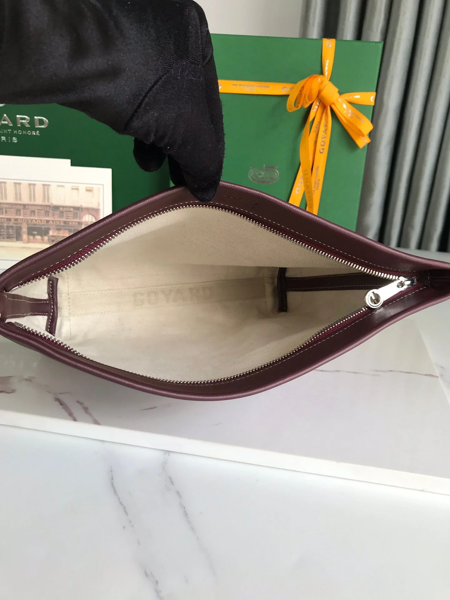 24 In Wind Red Lambskin And Canvas