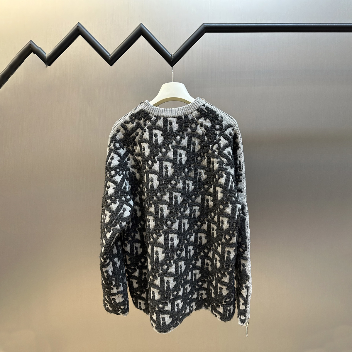 Double-sided jacquard zip-up knitted sweater