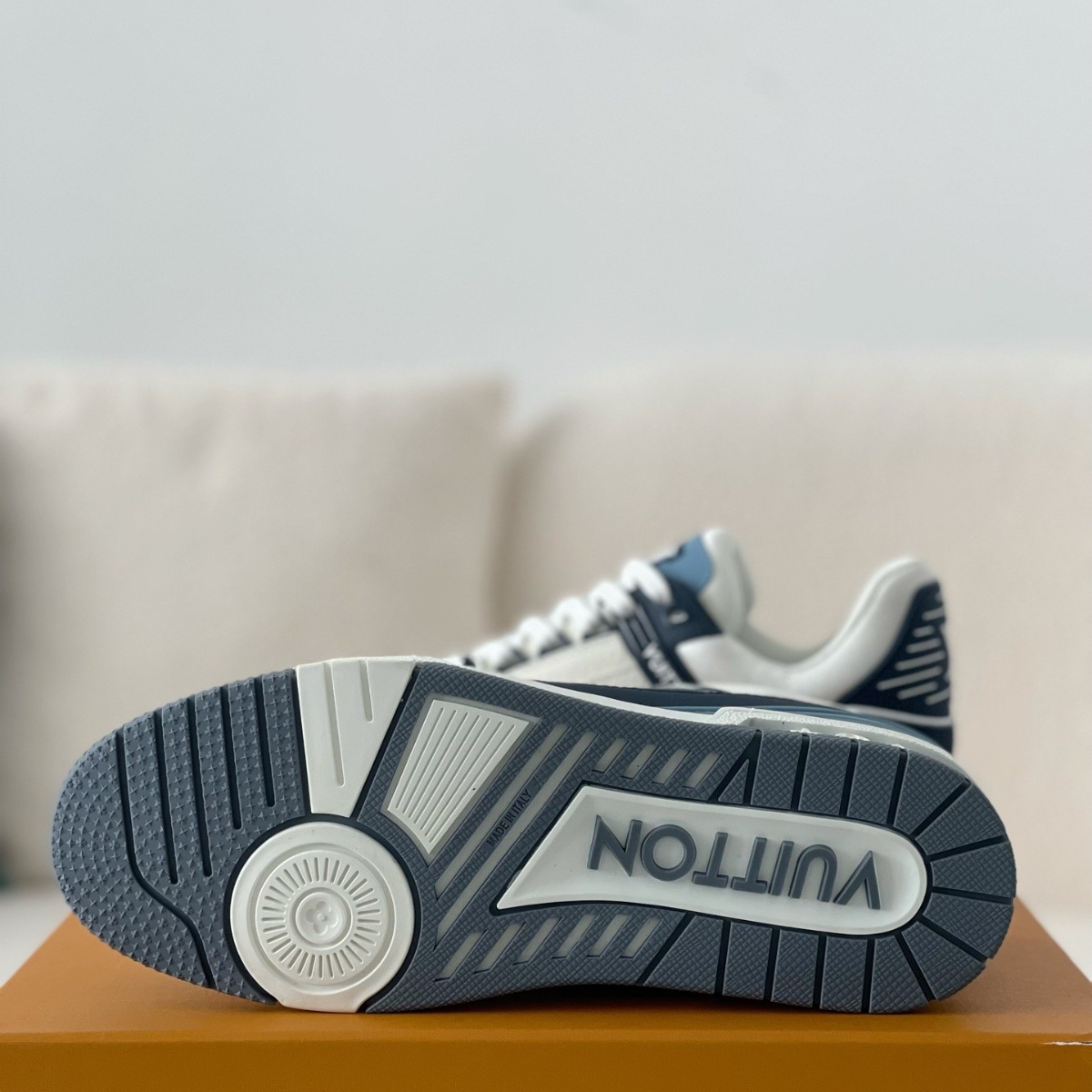 Men's Trainers Blue Beige