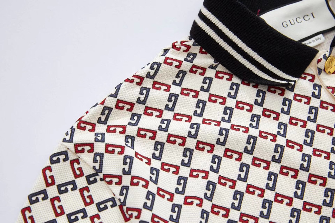 Turn-down collar polo shirt