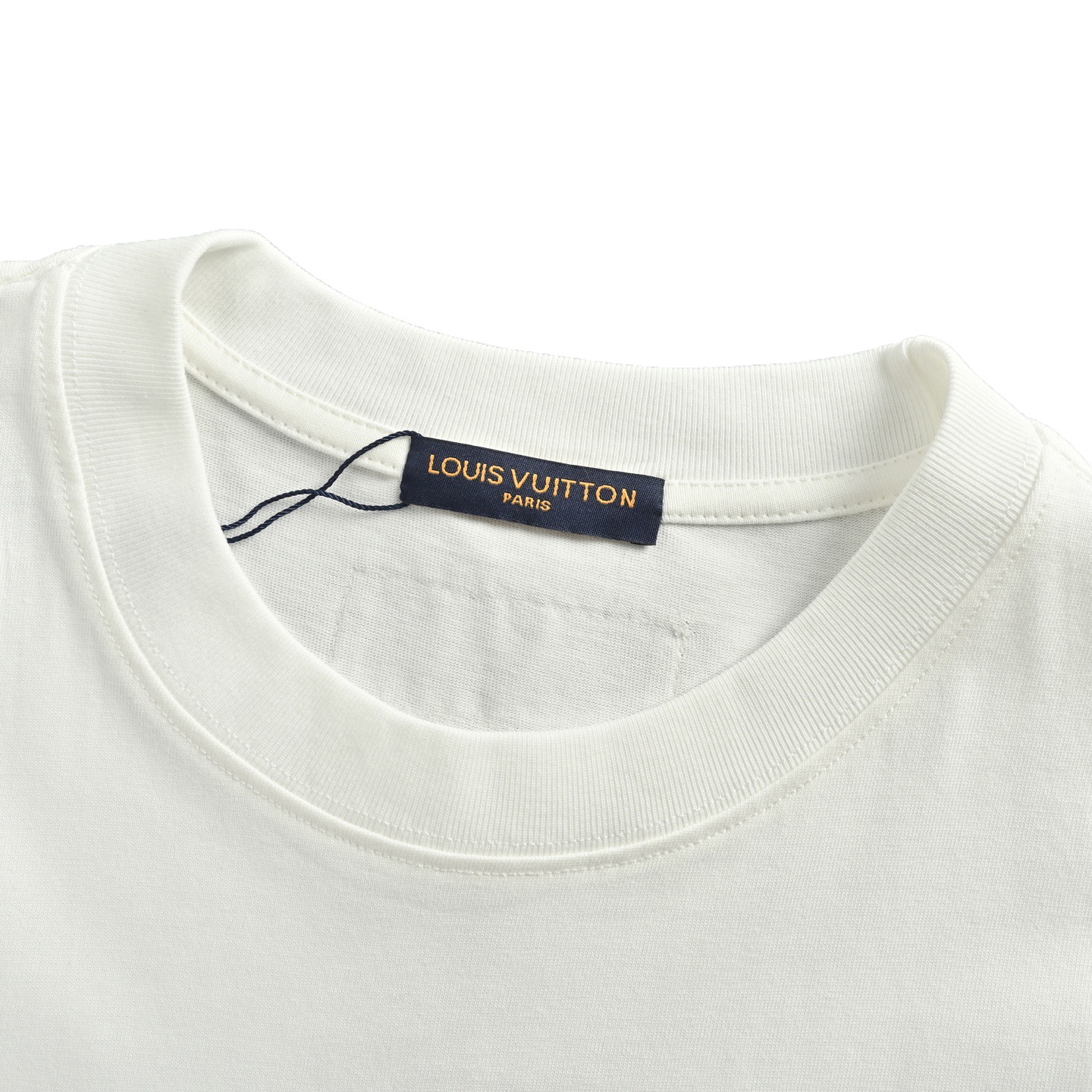 Clouds and large letters embroidered T-shirt