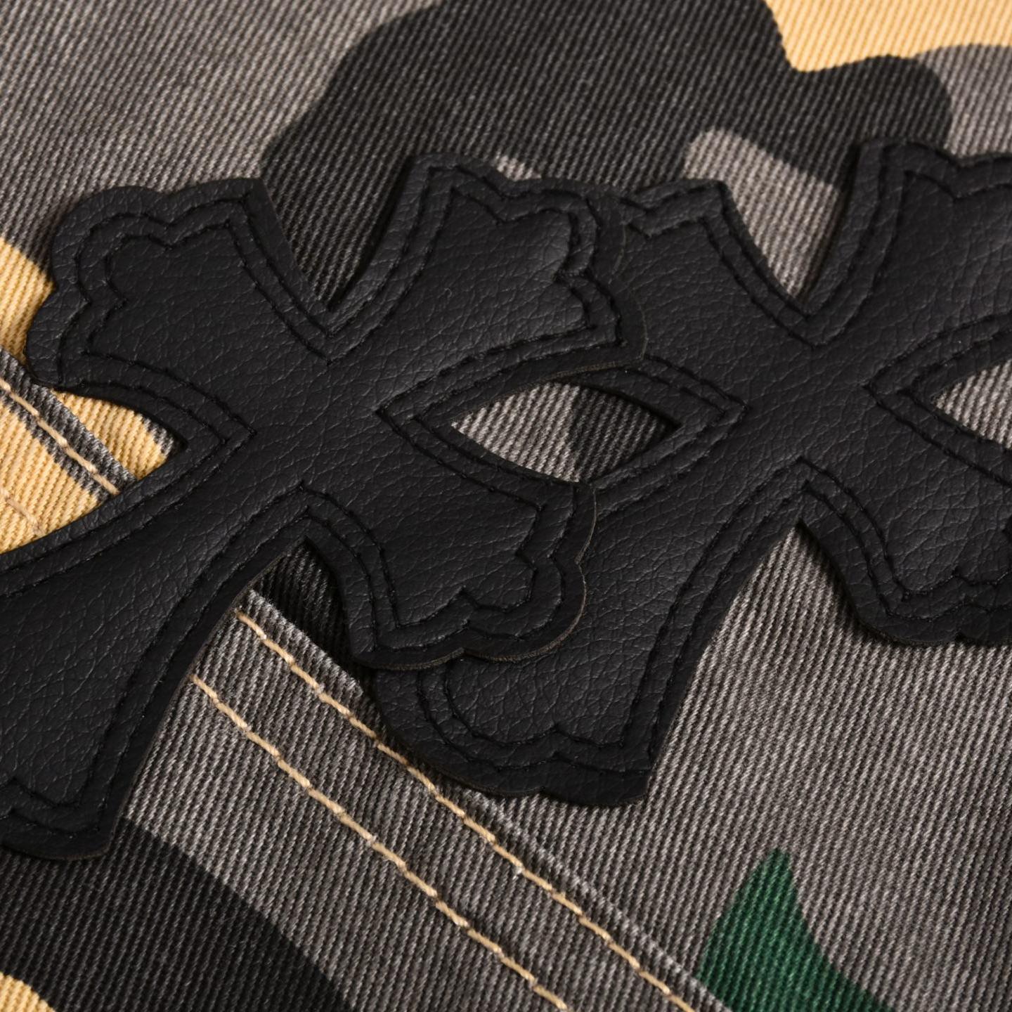 Cross camouflage shorts