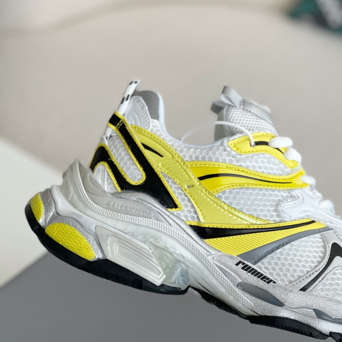 Men's Yellow Runner Metallic Sneakers