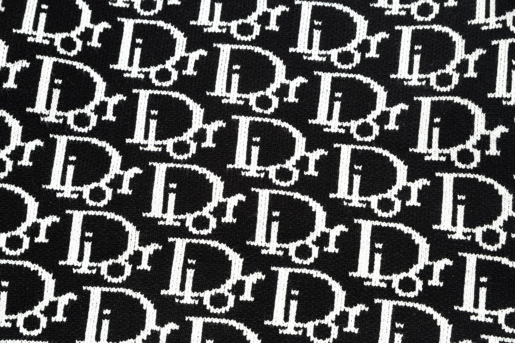 New High Quality Soft Sweater