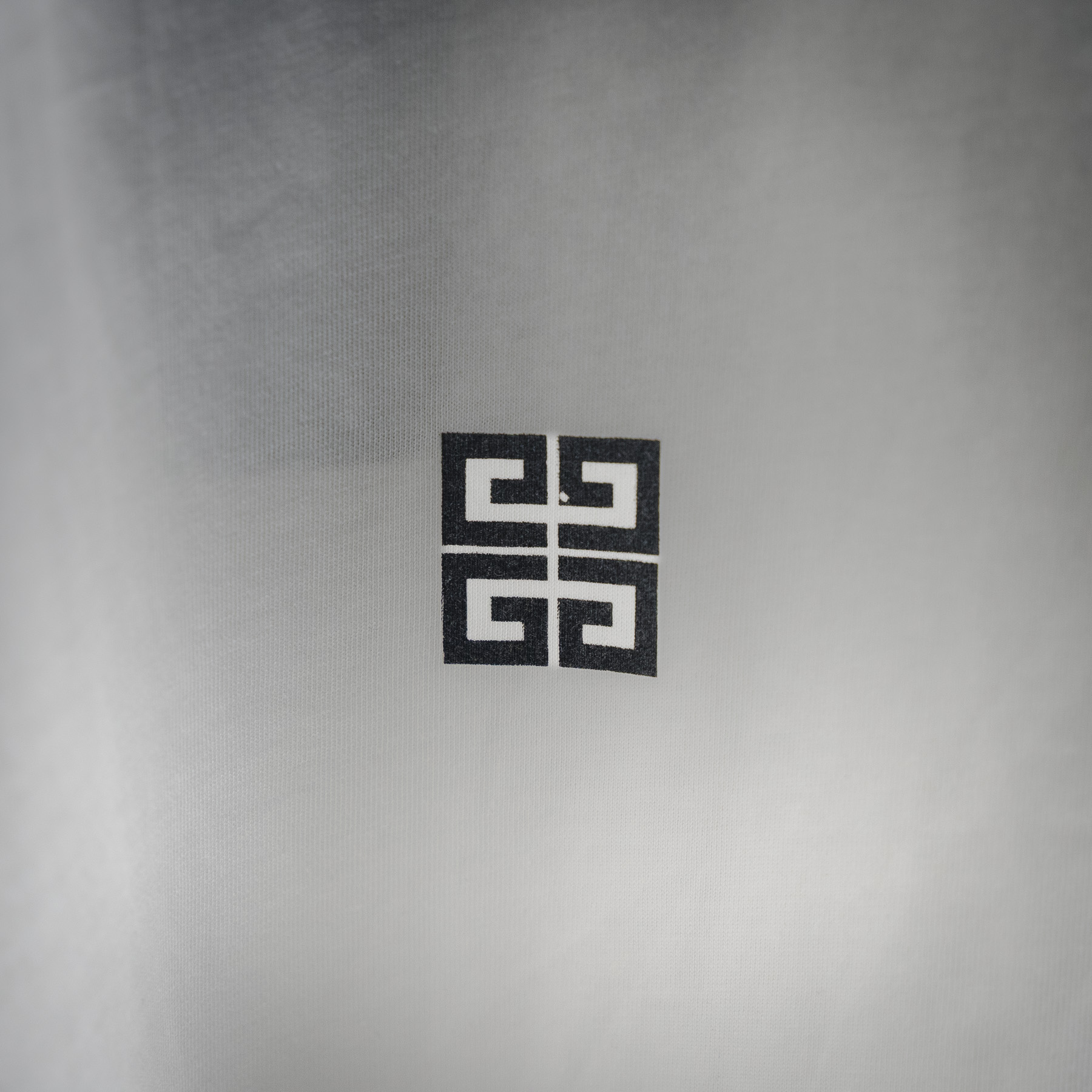 GVC reverse front and back print short sleeve T-shirt