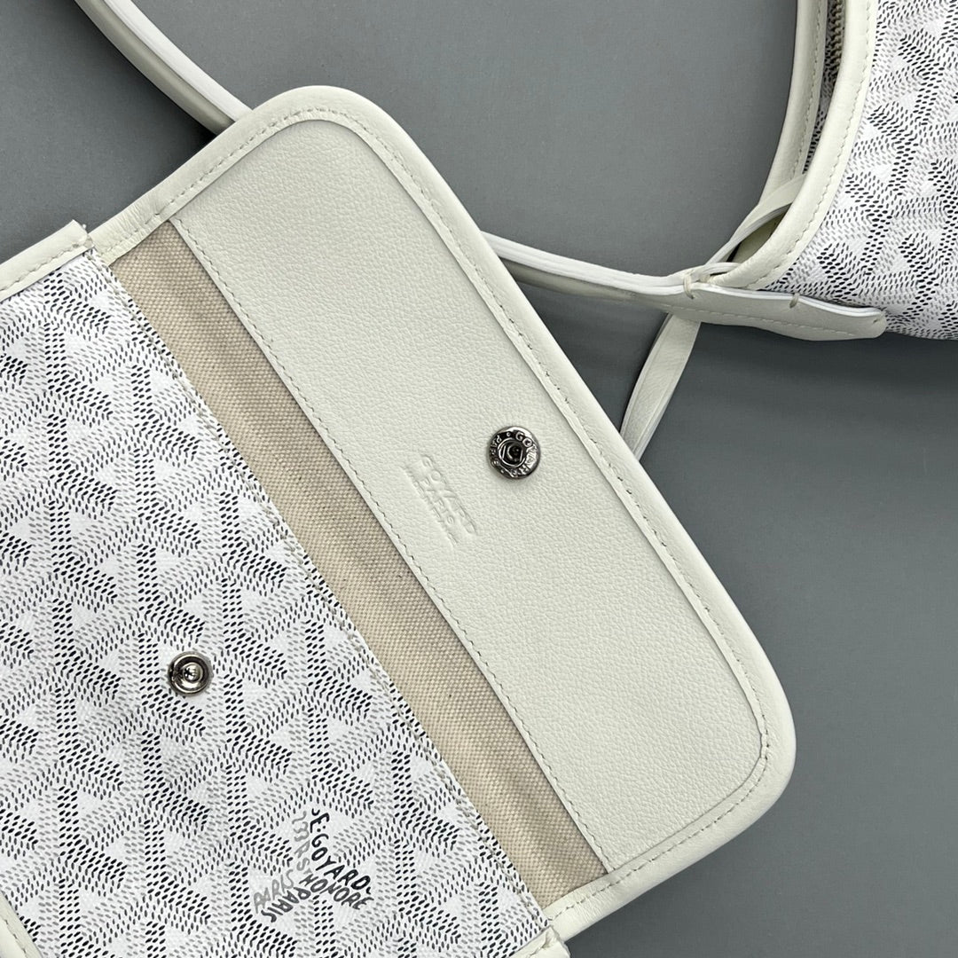 34 In White Canvas And Calfskin