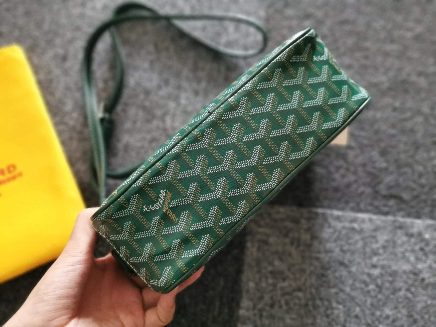 Cap-Vert Pm Bag 23cm Green