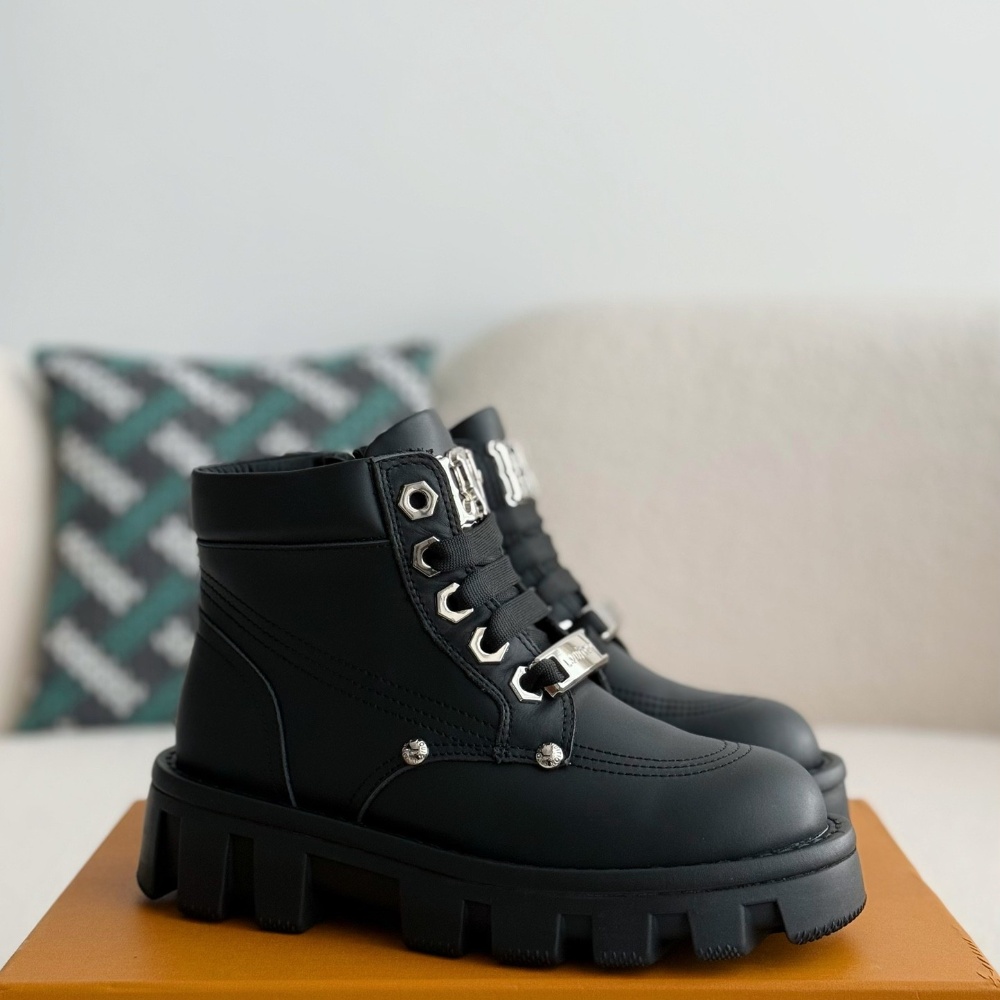 「#2521」Wheat colored letter ankle boots