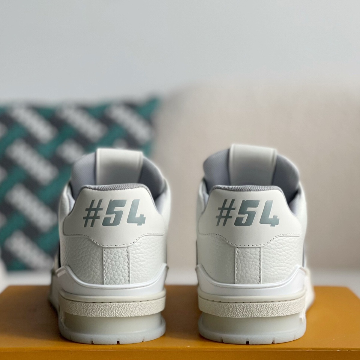 Cream White Grey Signature