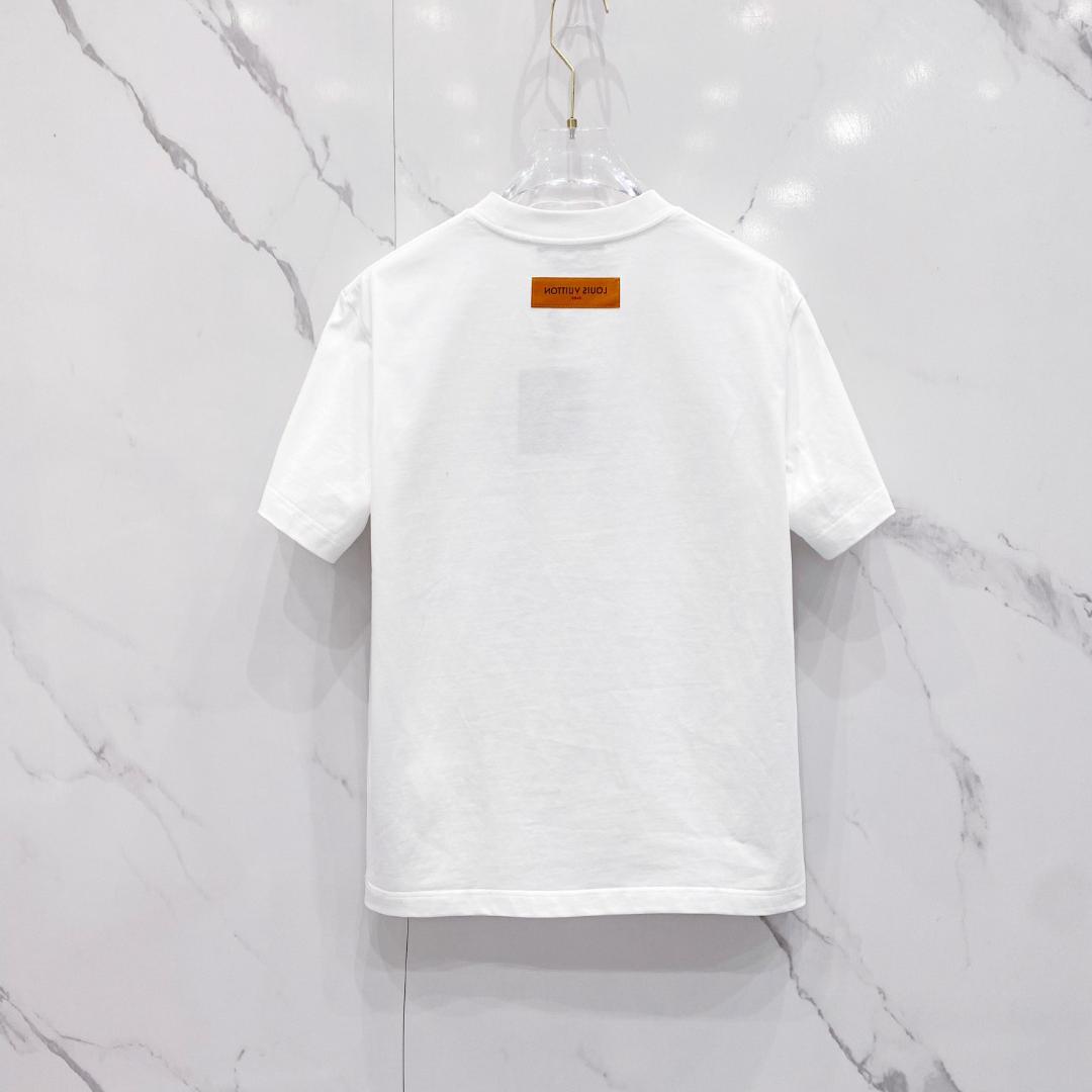 New graffiti print T-shirt