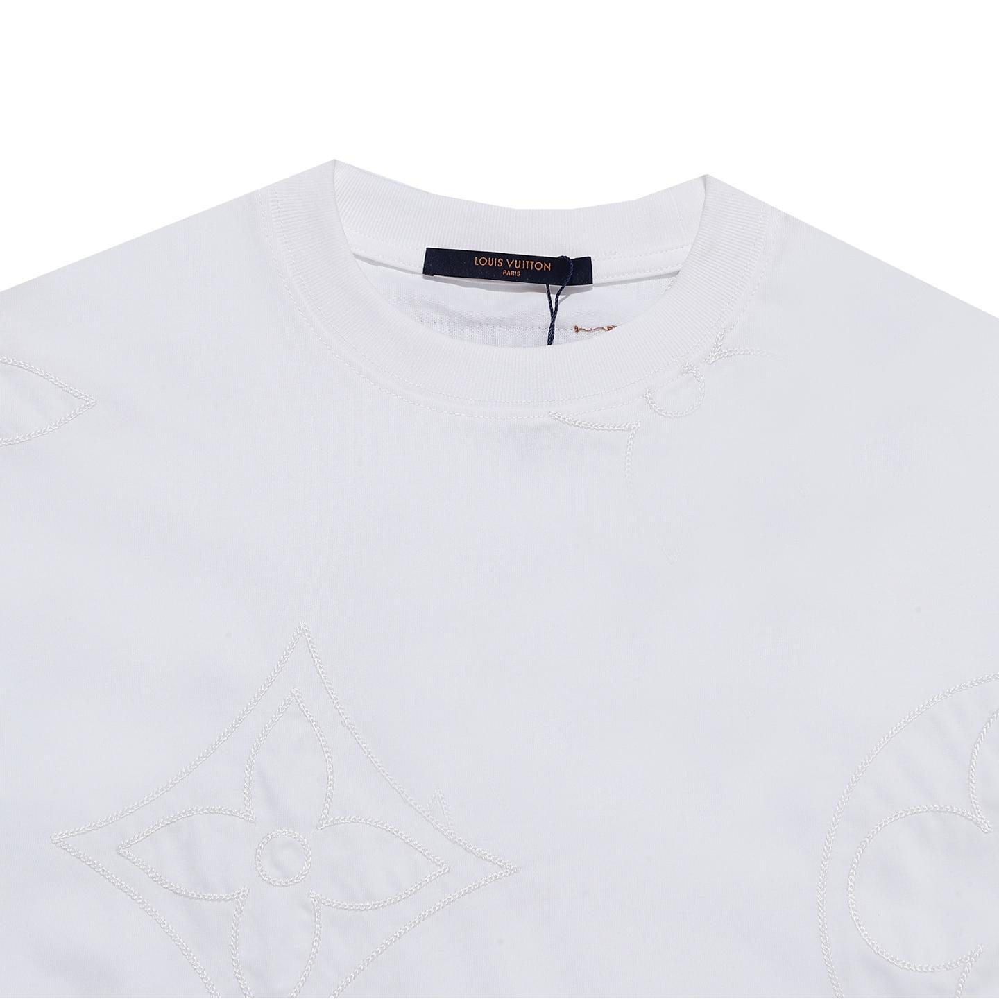 Chain Embroidery Round Neck Short Sleeve T-Shirt