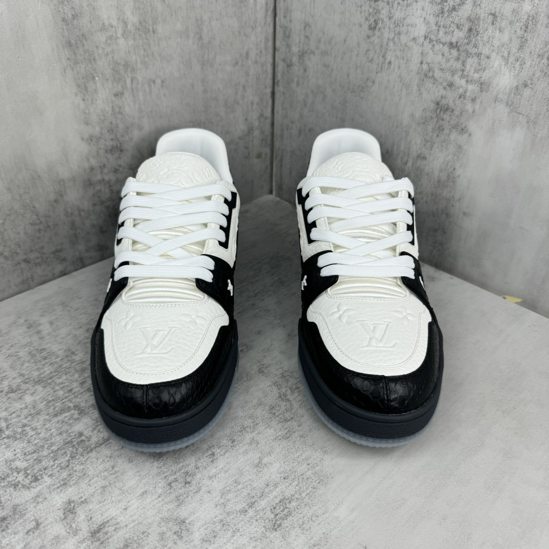 Replica Trainer Sneakers Black White