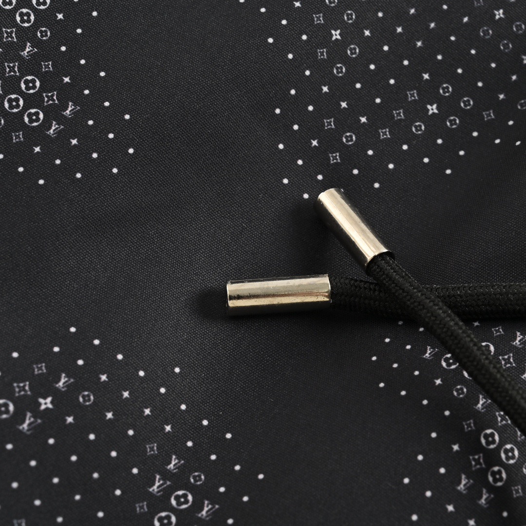 Printed lettering beach shorts