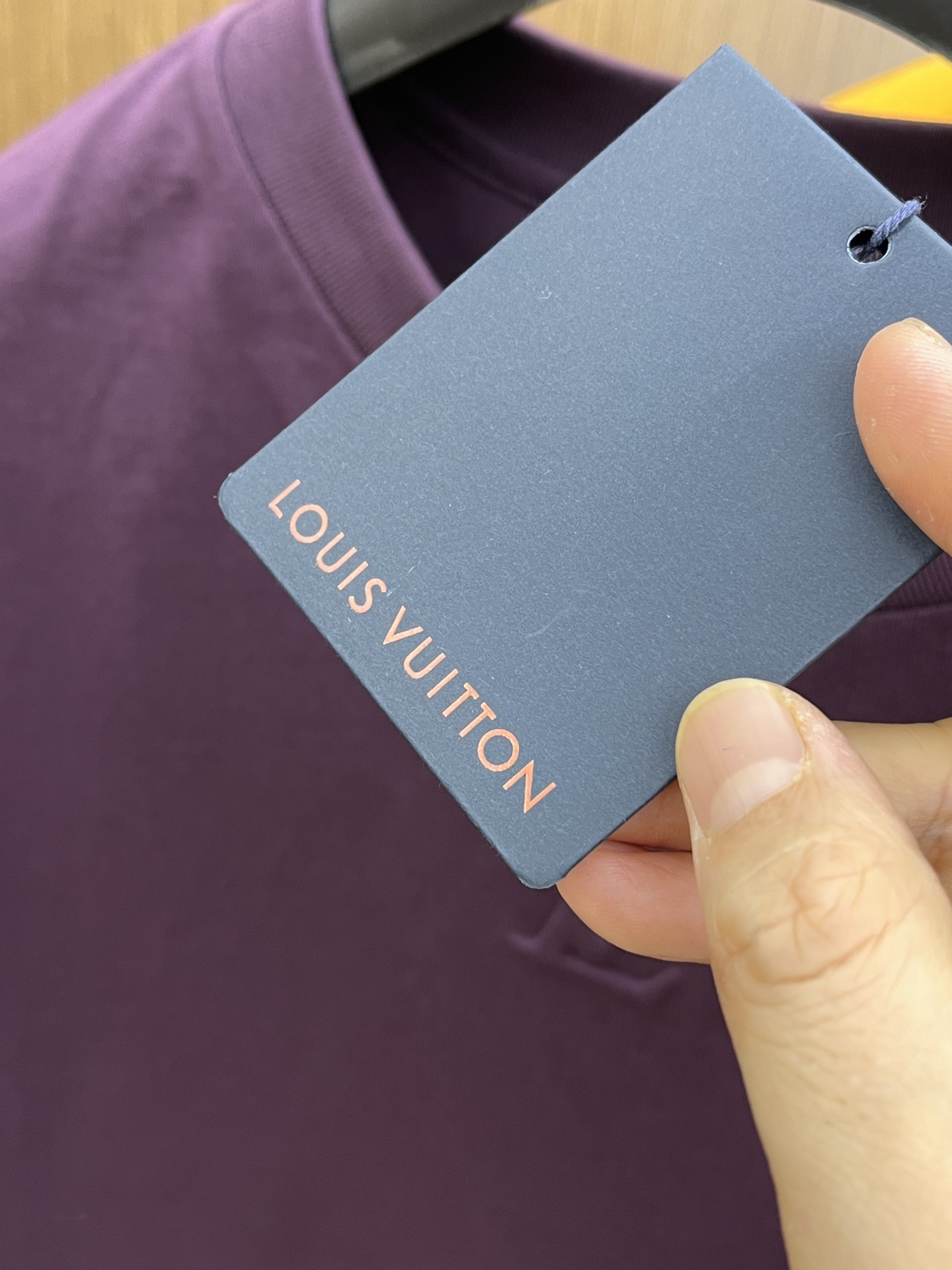 Chest Embossed Letter Short Sleeve T-Shirt