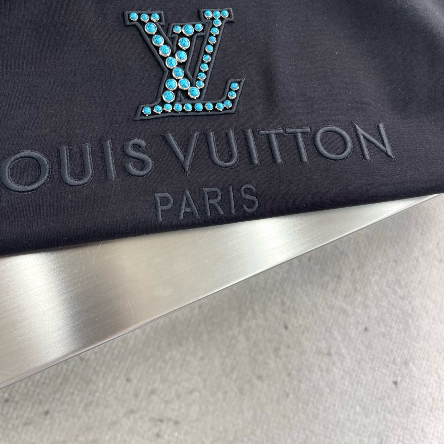 Emerald embroidered T-shirt