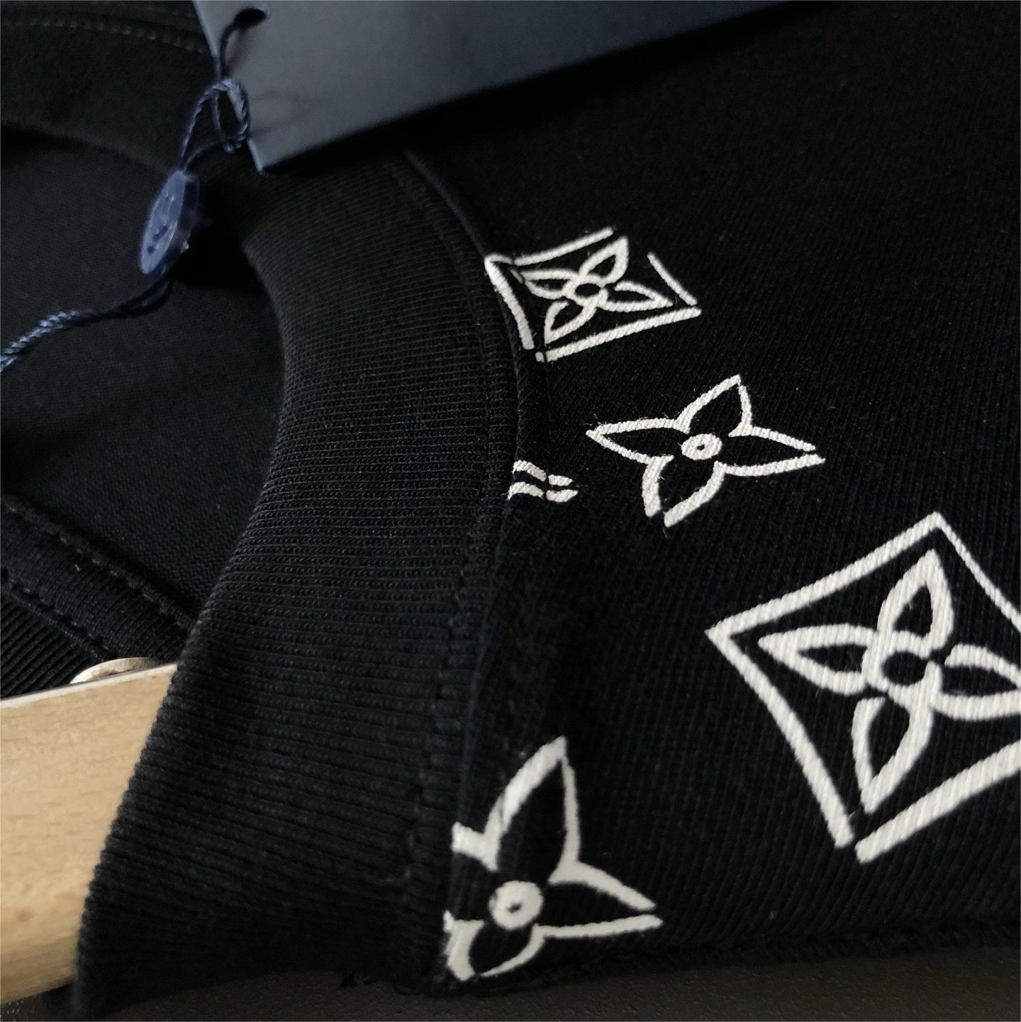 Latest leather embroidery short-sleeved T-shirt